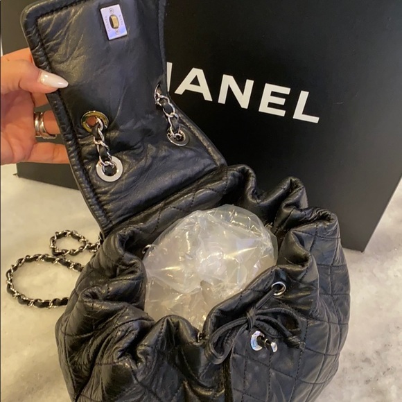 SOLD 🔴 Chanel Crinkled Lamb Backpack Black - Picture 6 of 16